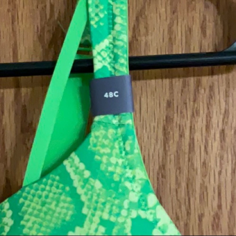Cacique Green and Yellow Abstract Print Boost Plunge Bra with Adjustable Straps - Picture 2 of 6